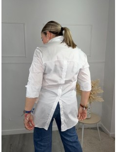 CAMISA BLANCA BOTONES 2